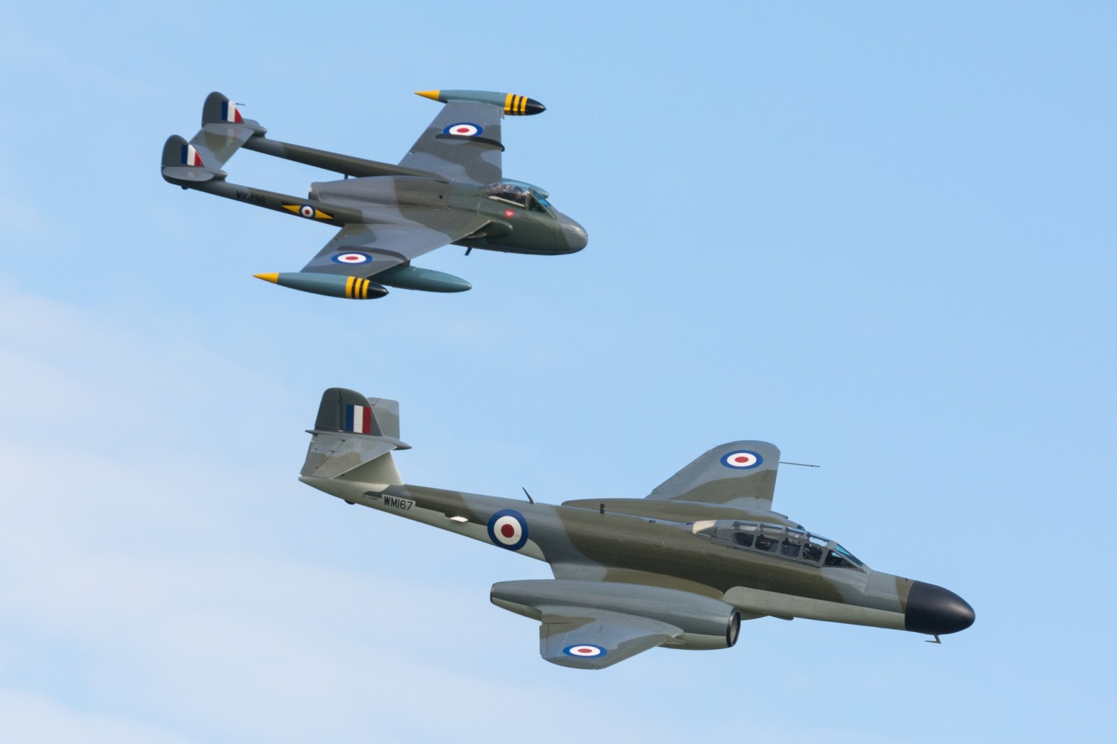 Gloster Meteor NF.11 &amp; de Havilland Venom